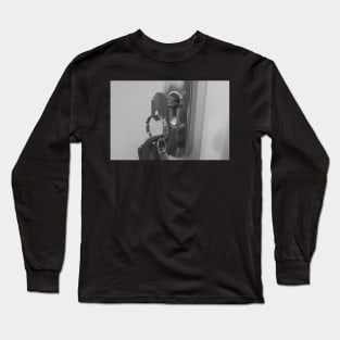 Key to the door Long Sleeve T-Shirt